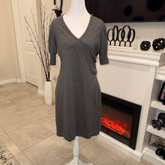 Apt. 9 Dresses & Skirts - 3 x 20$ Apt. 9 Charcoal V-Neck Wrap Midi Dress Size Large